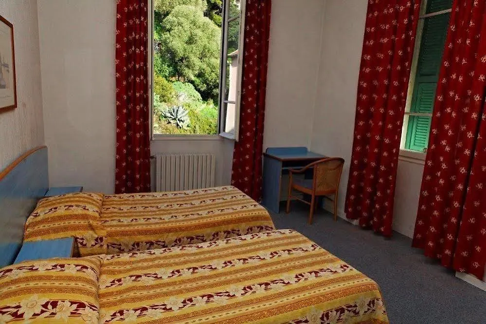 Hotel Le Saint Paul Nice 3*,  France
