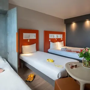 Ibis Budget Californie Lenval ** Nicea