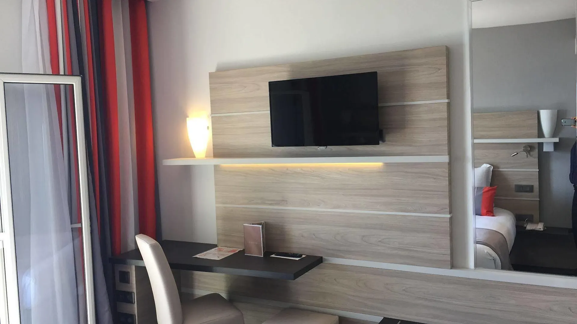 Hotel Le Saint Paul Nicea 3*,