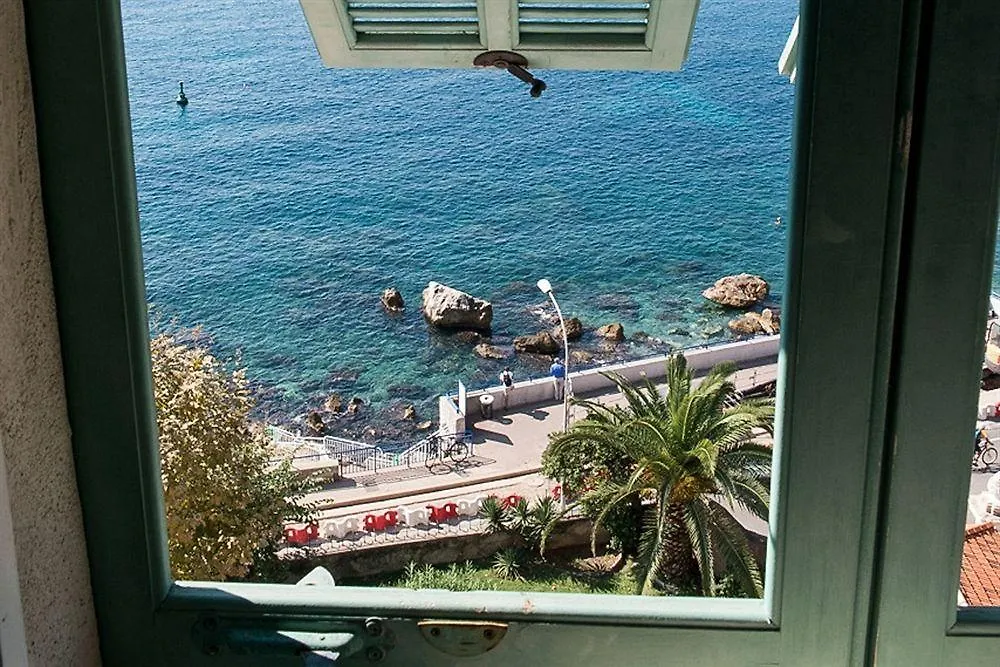 Hotel Le Saint Paul Nice 3*,