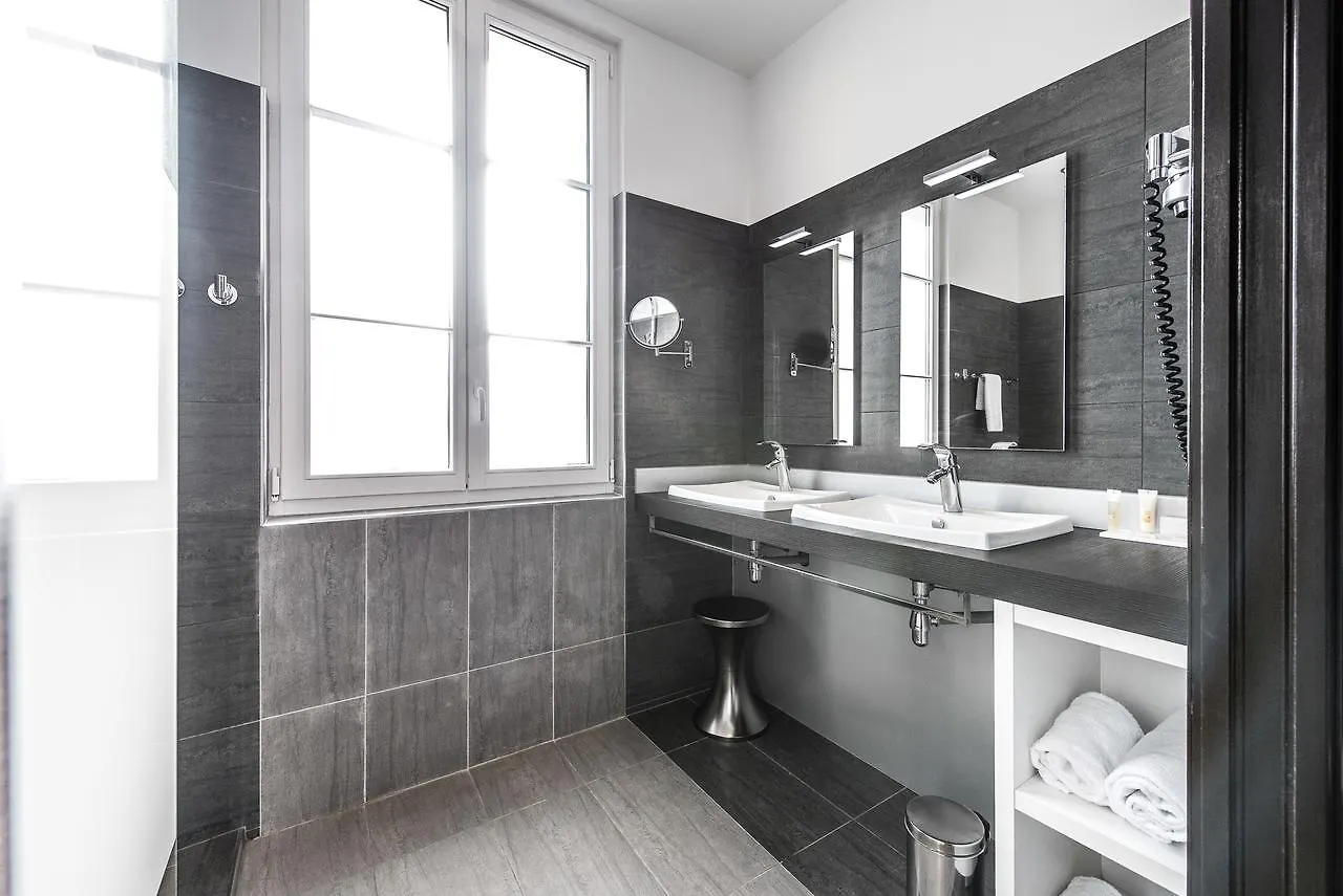 Hotel Le Saint Paul Nice 3*,