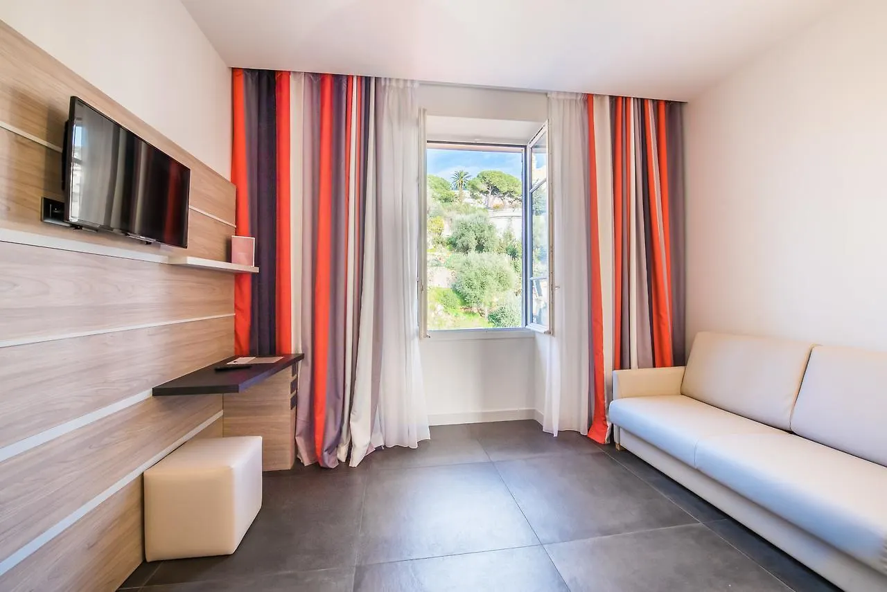 Hotel Le Saint Paul Nice
